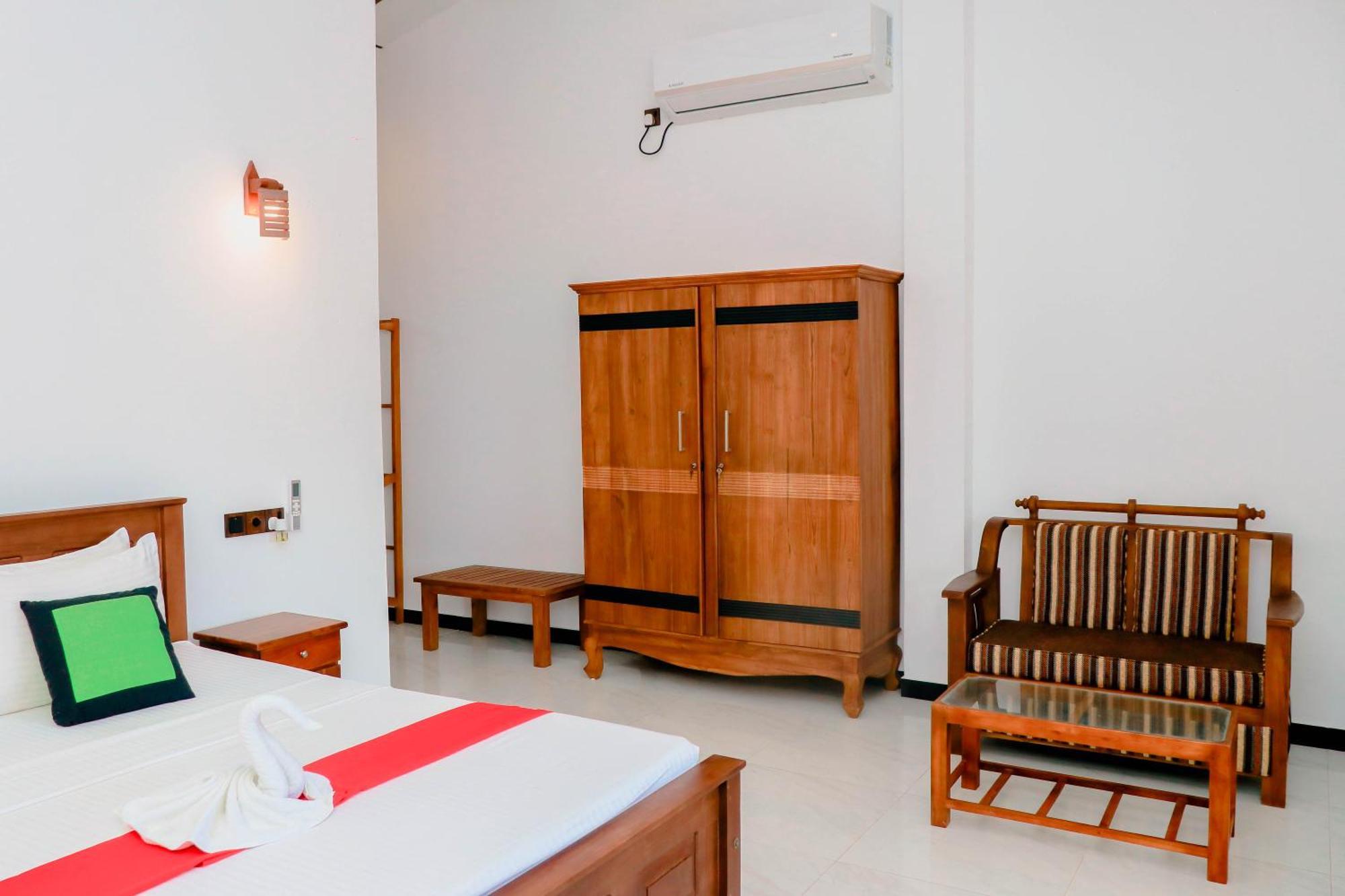 Dk Zur Einkehr Hotel Ahangama Dış mekan fotoğraf